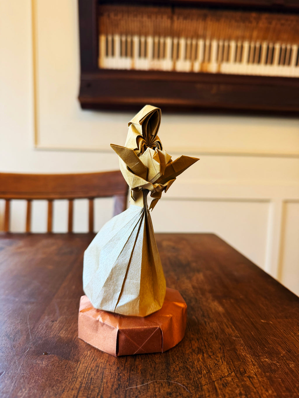 Mother and Child Origami Sculpture in Case – Handmade Mother’s Day Gift, Paper Art Statuette by London Timothy